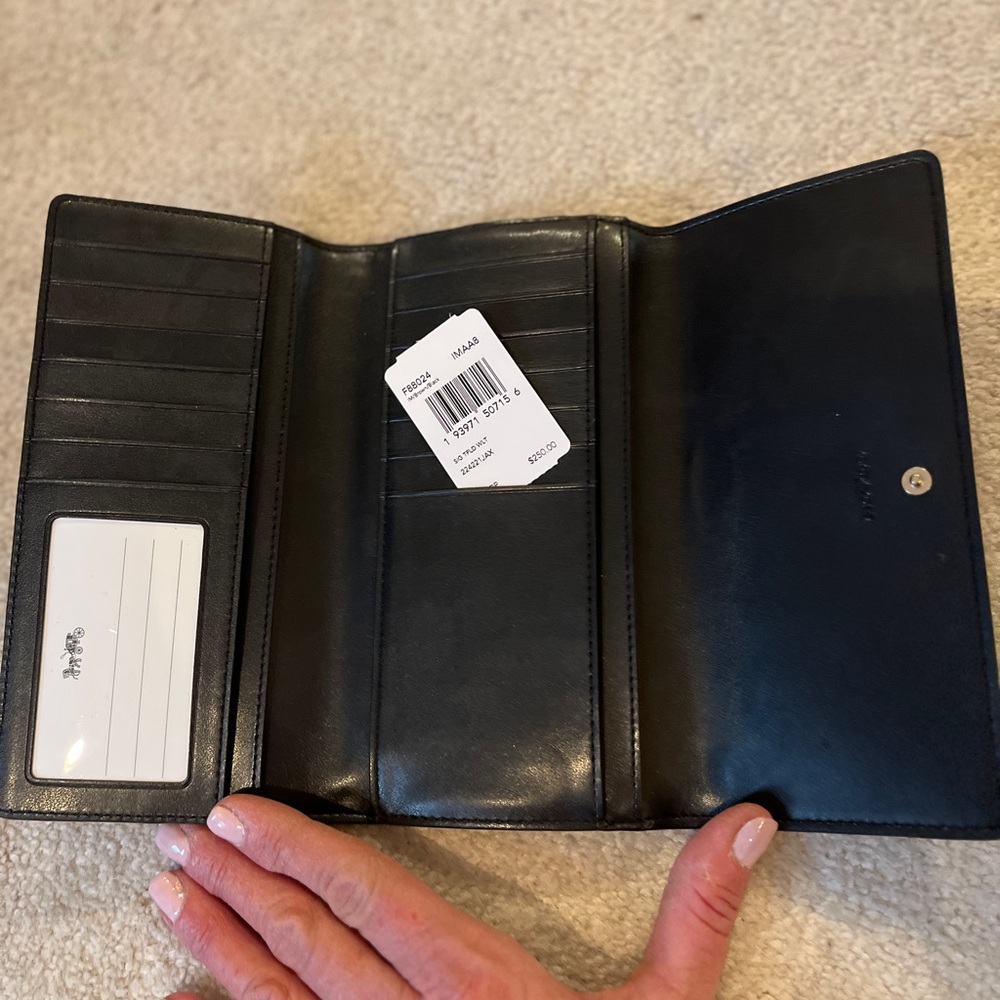 Coach wallet - Picture 4 of 4